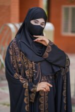 Luxury Abhaya Set with Inner and Hijab - Image 5